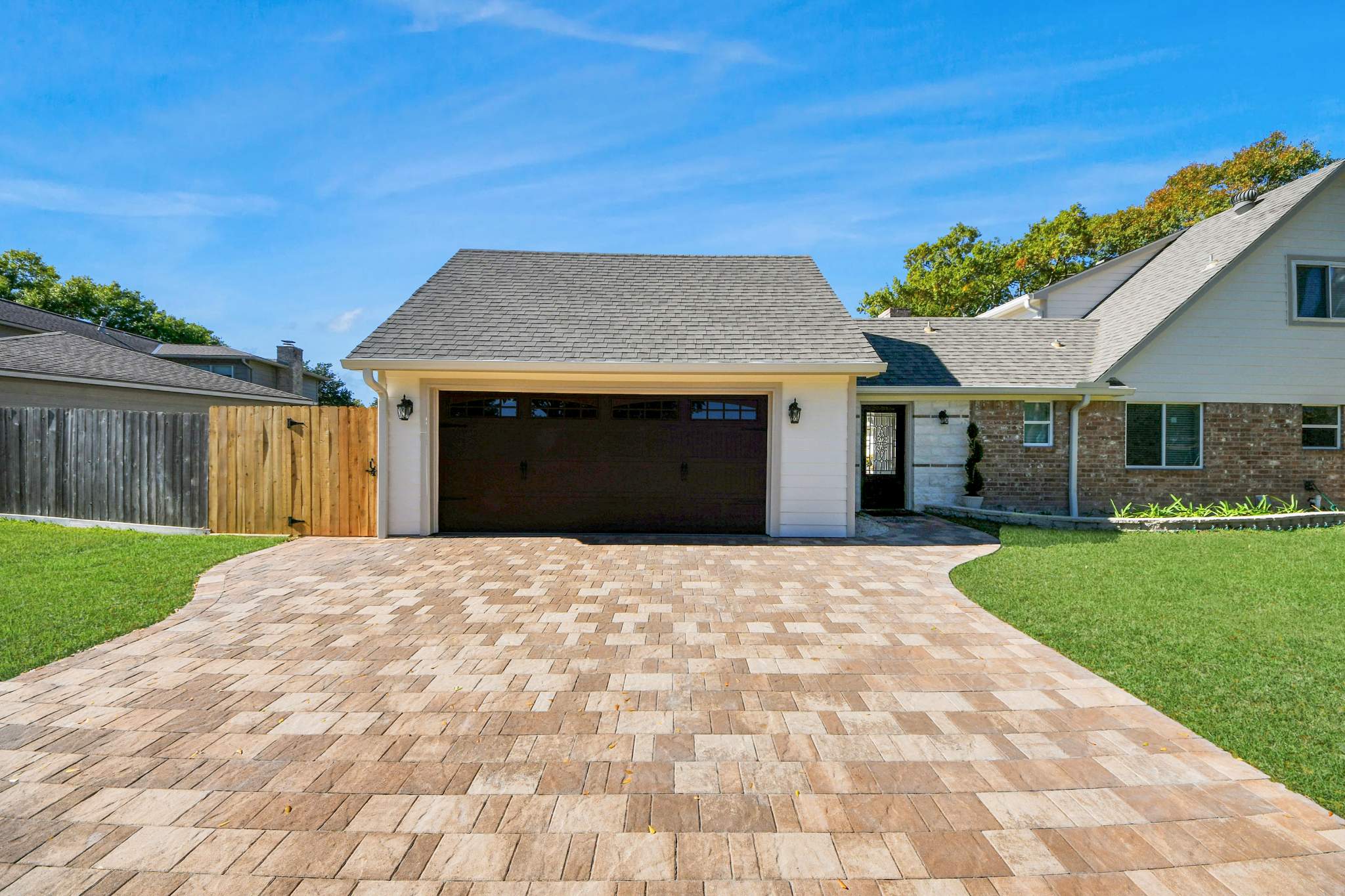 Custom Concrete Driveway Replacement