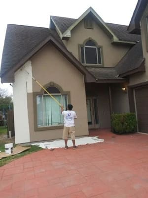 {{ custom_values.service_4 }} in {{custom_values.area_6})