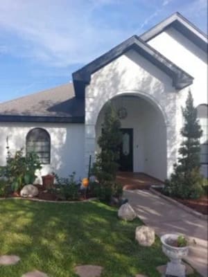 {{ custom_values.service_4 }} in {{custom_values.area_6})