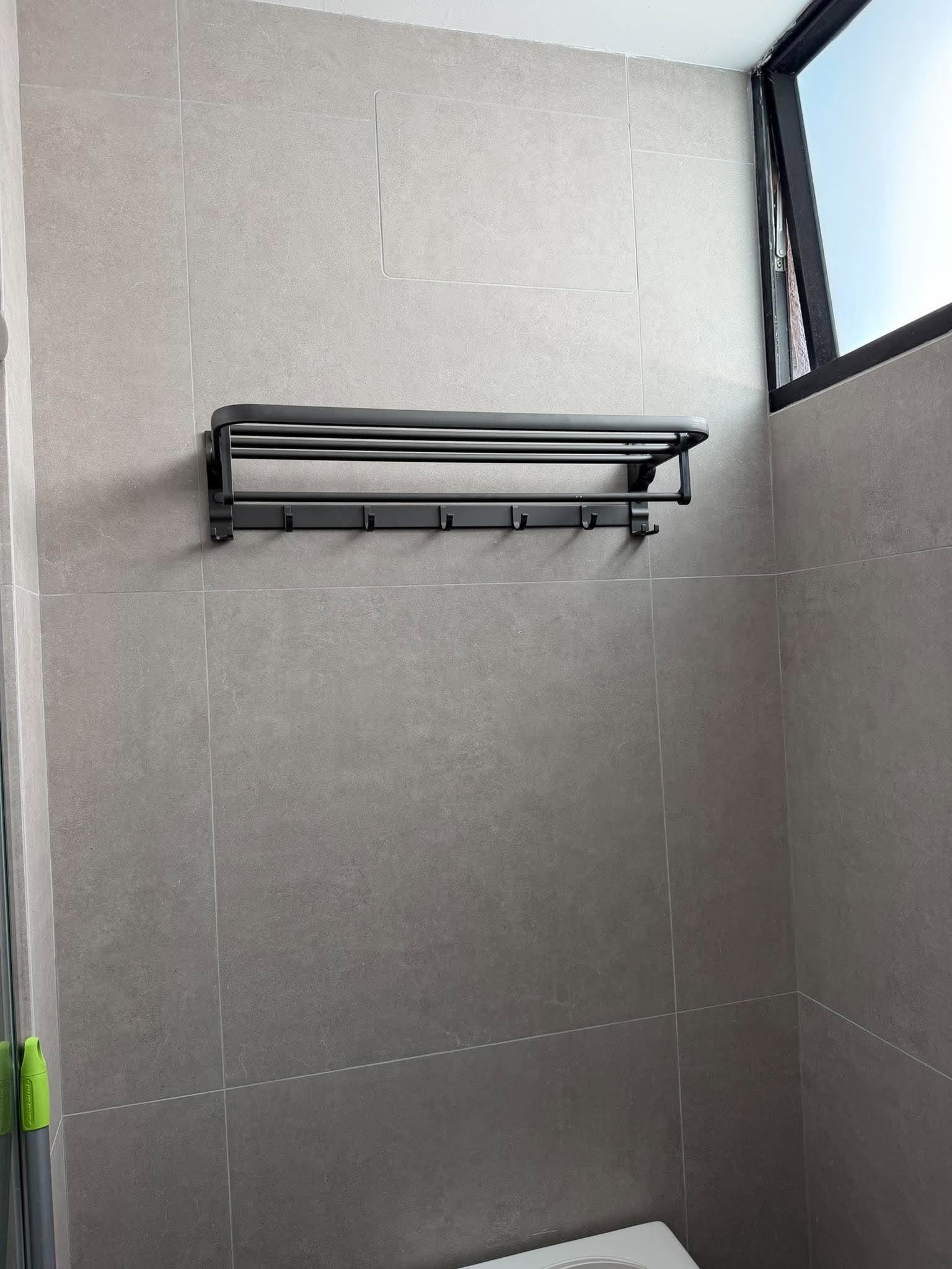 Installation works mounting a wall unit