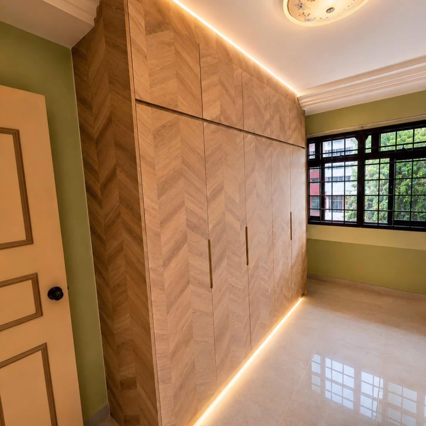 Custom wardrobe with shelving and hanging space