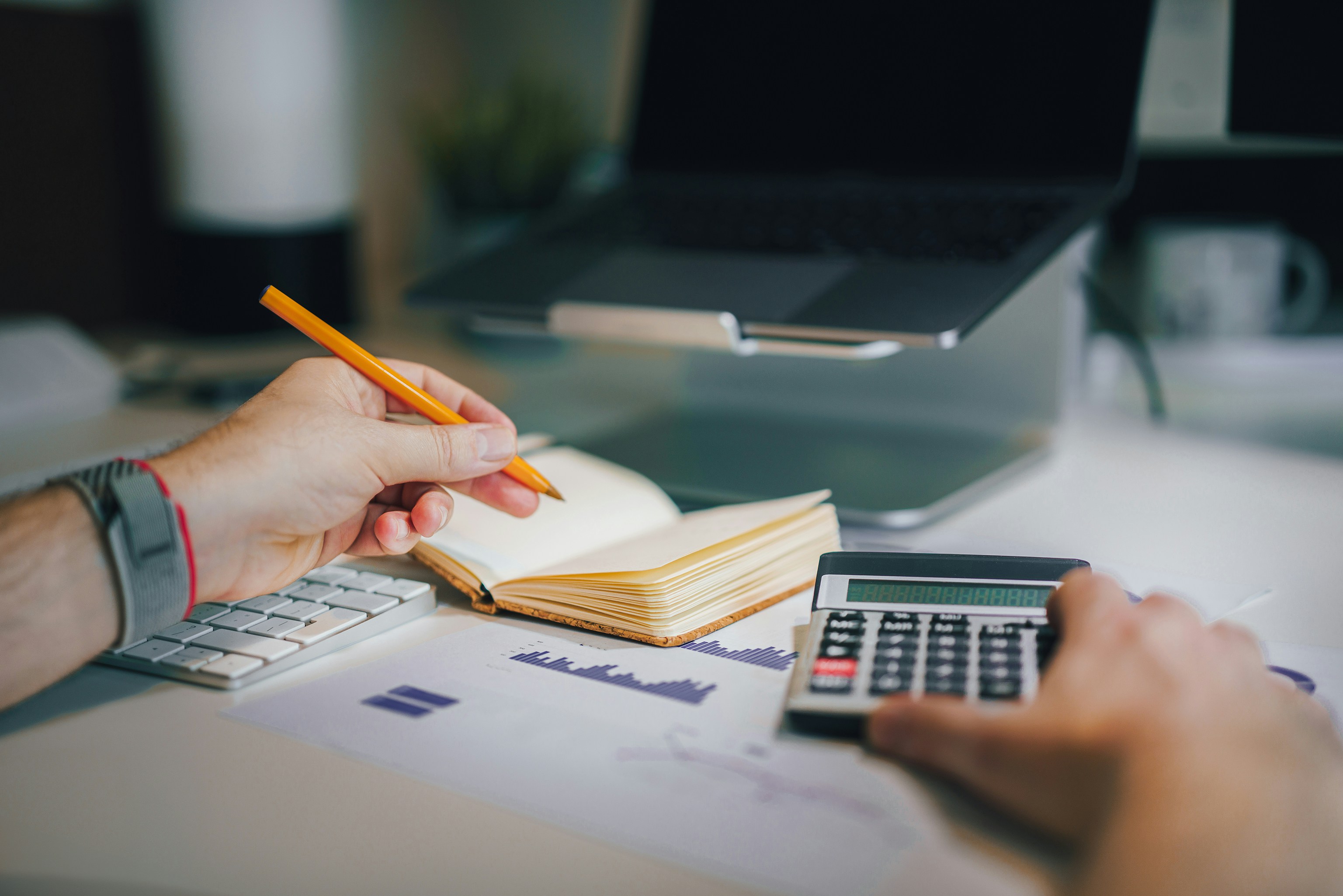 What's the difference between cash accounting and traditional accounting?