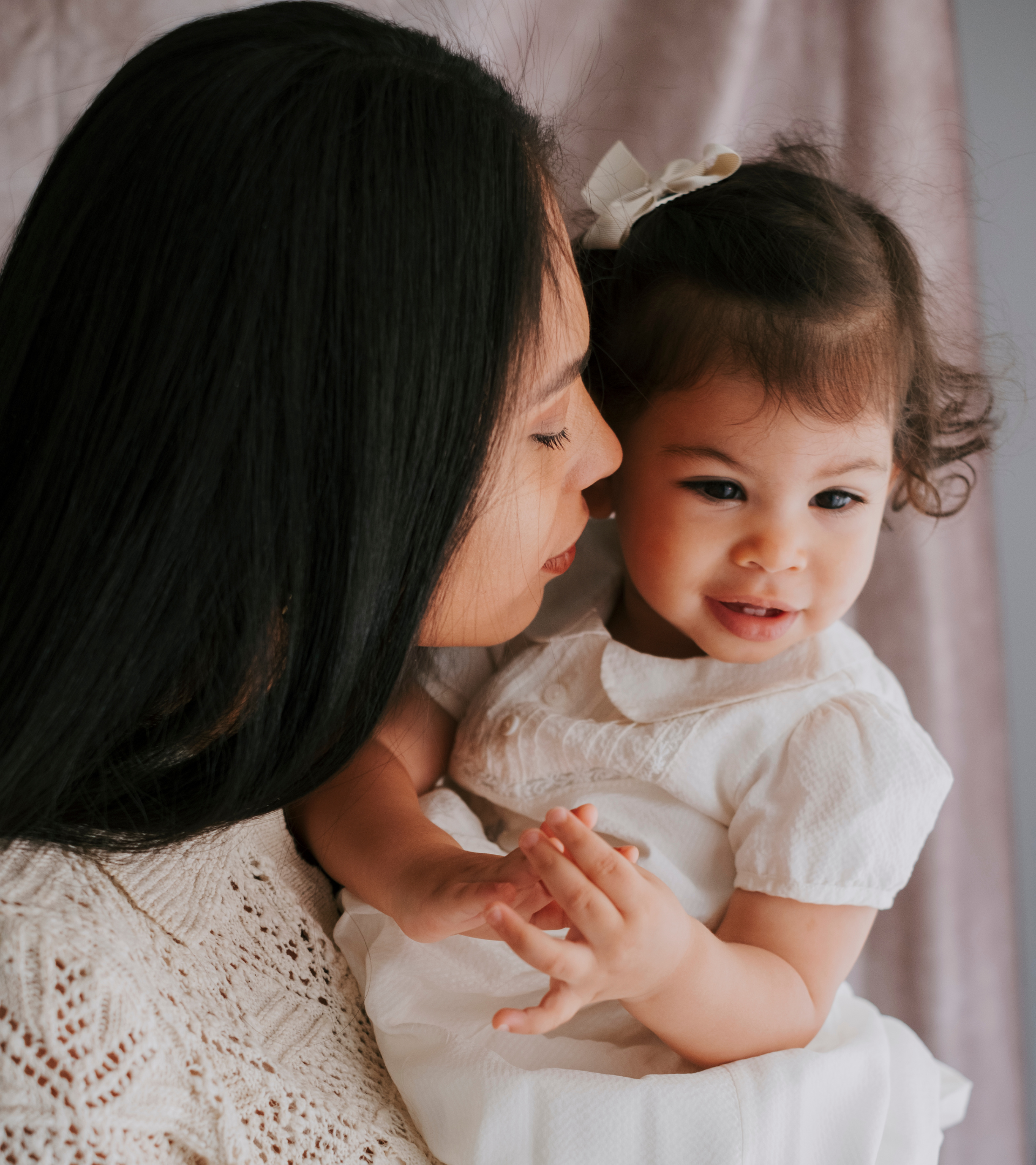 Larissa con la sua bambina