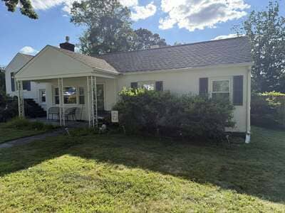 Stain & paint decks in Wayne