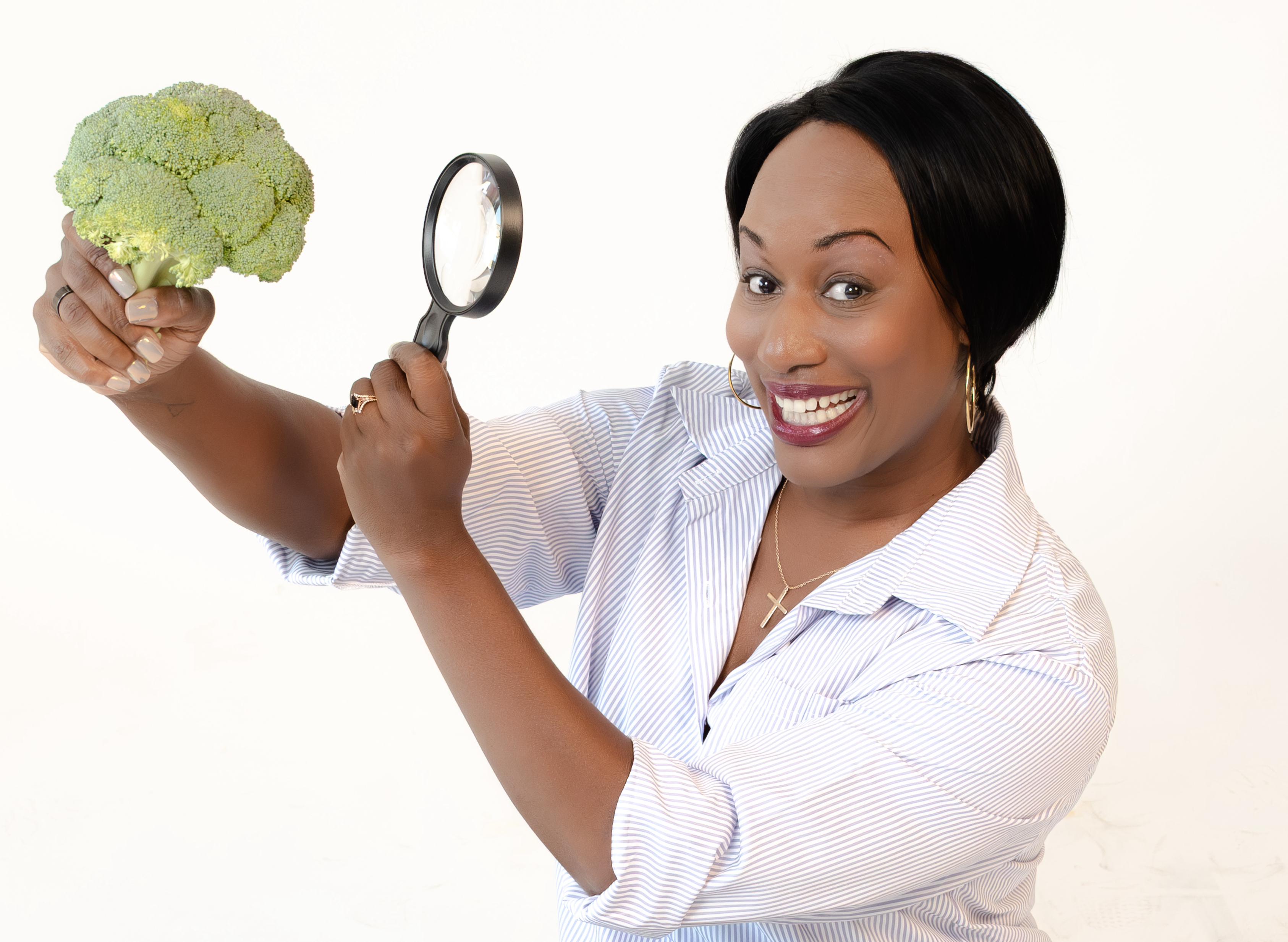 Dr. Alexis Sams with FoodClues approach materials