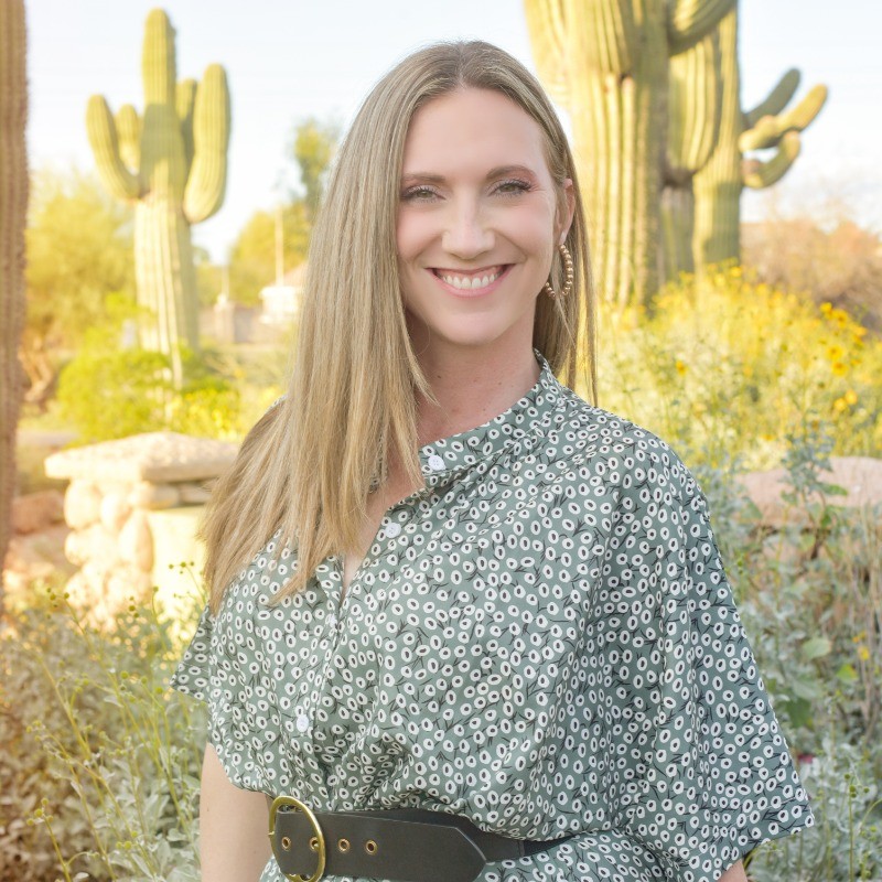 Teri, real estate agent