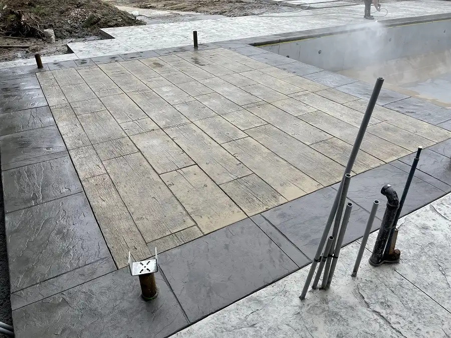 Pattern concrete surface by SCP Stamped Concrete Pros Inc.