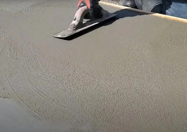Standard concrete driveway installed by SCP Stamped Concrete Pros Inc. in Hamilton, Ontario