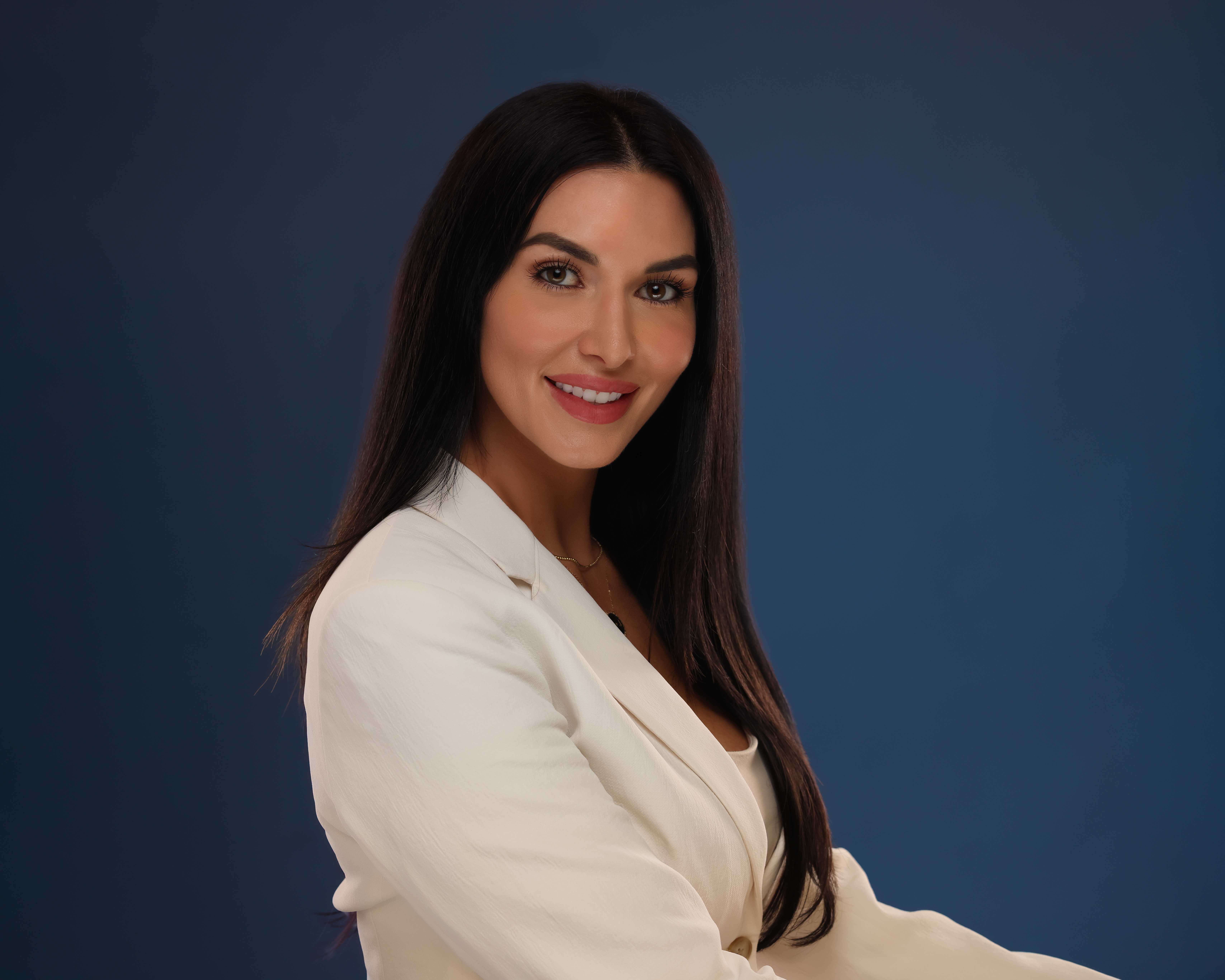Female portrait in photo studio. 