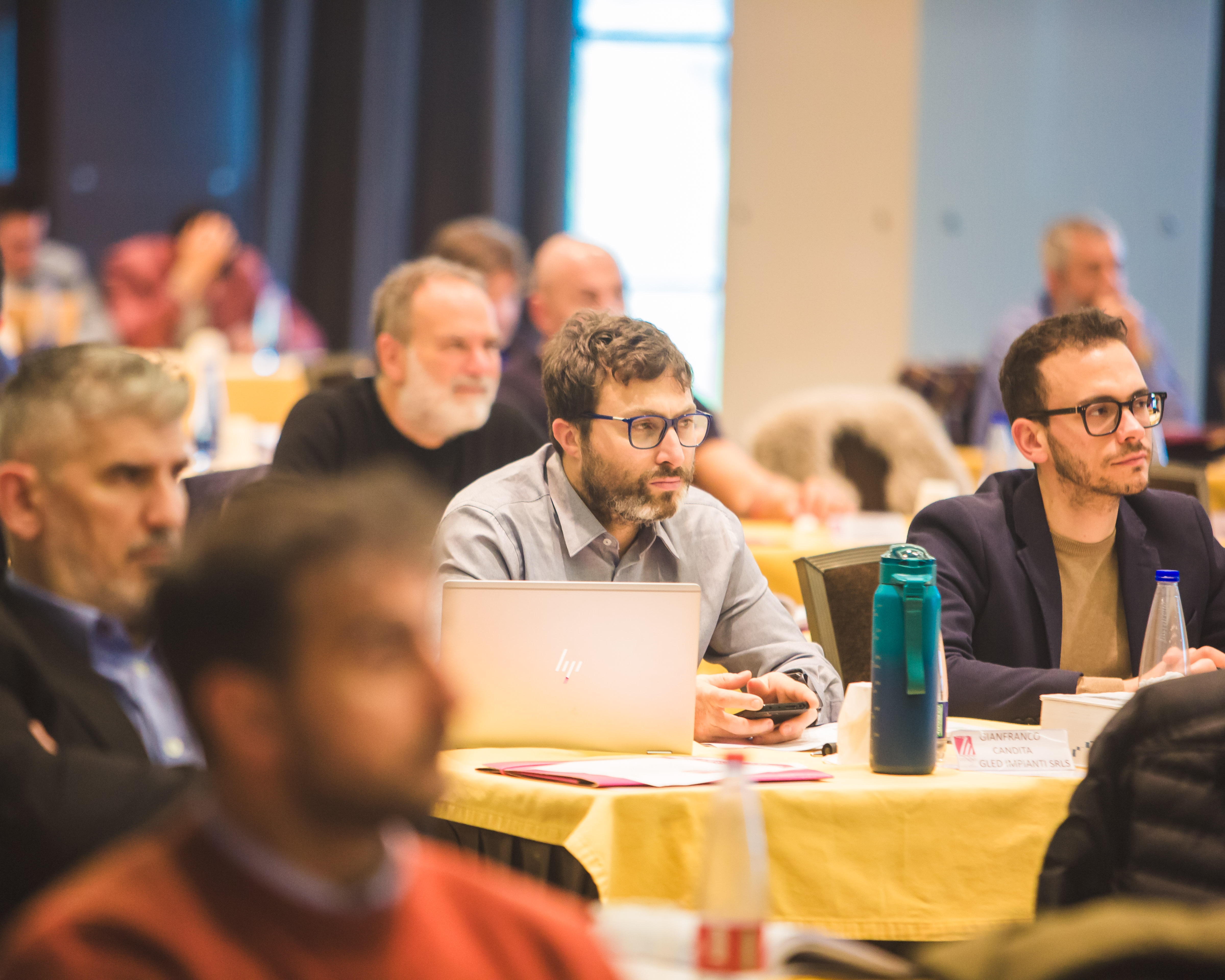 Confronto pratico tra imprenditori in aula Mind Business School