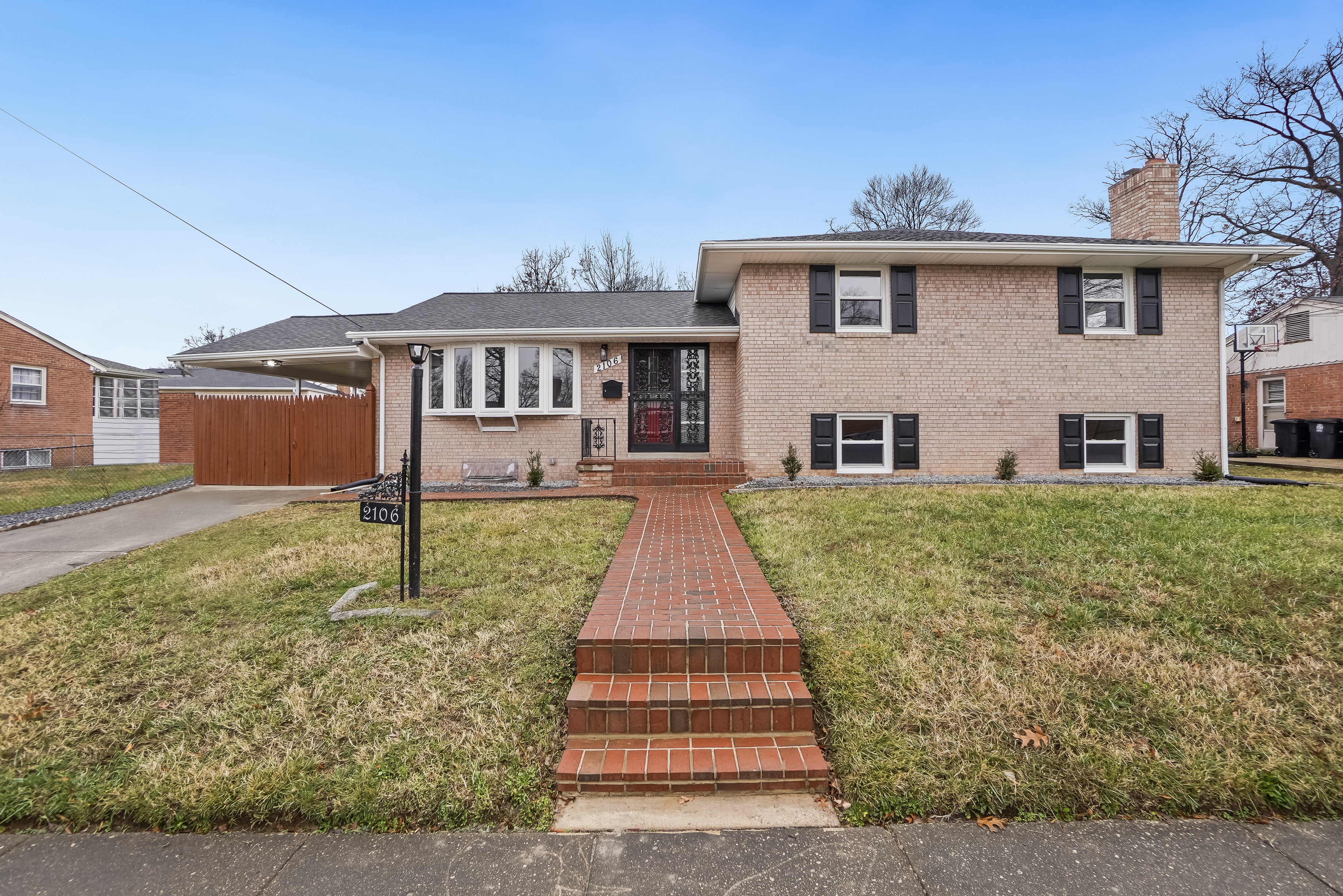 2100th Oakwood St