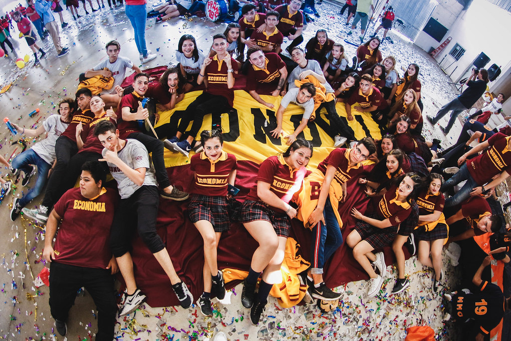 Fotografía profesional de una fiesta de egresados