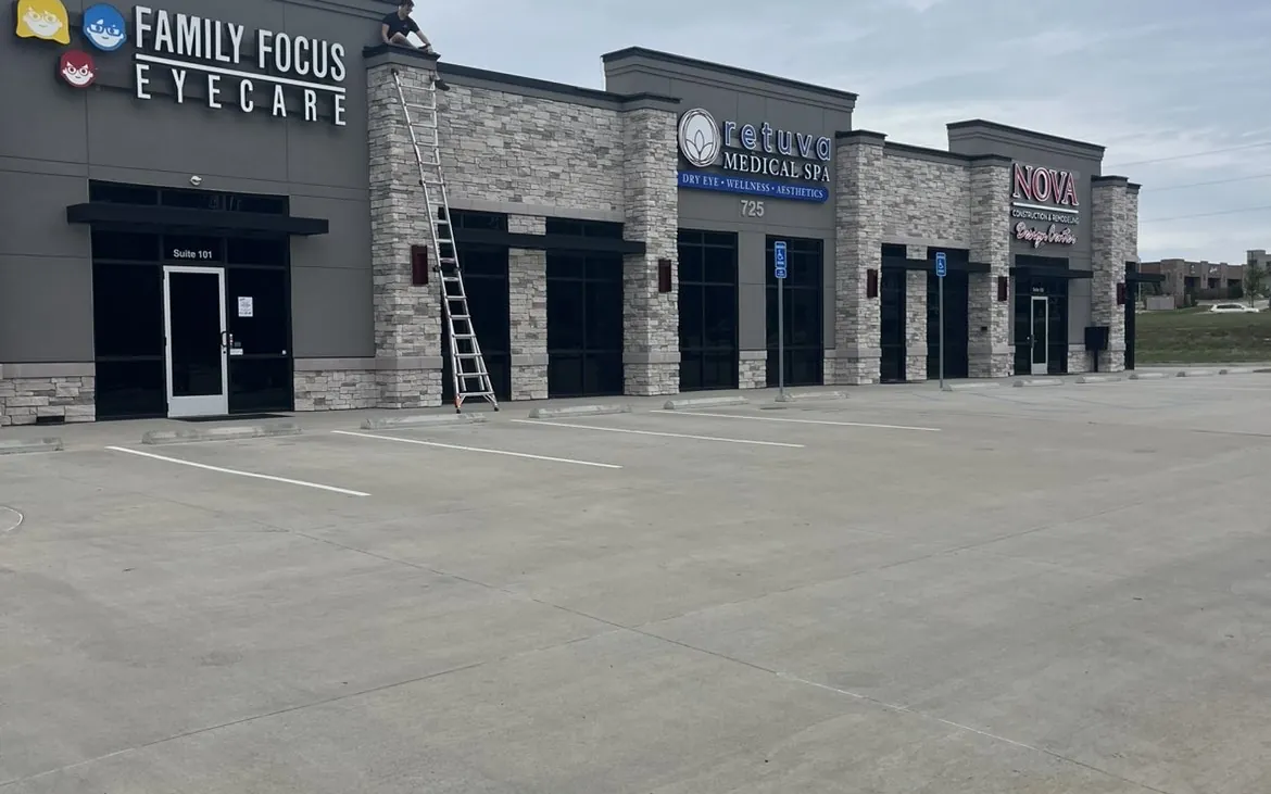 Commercial storefront building where permanent lighting is installed