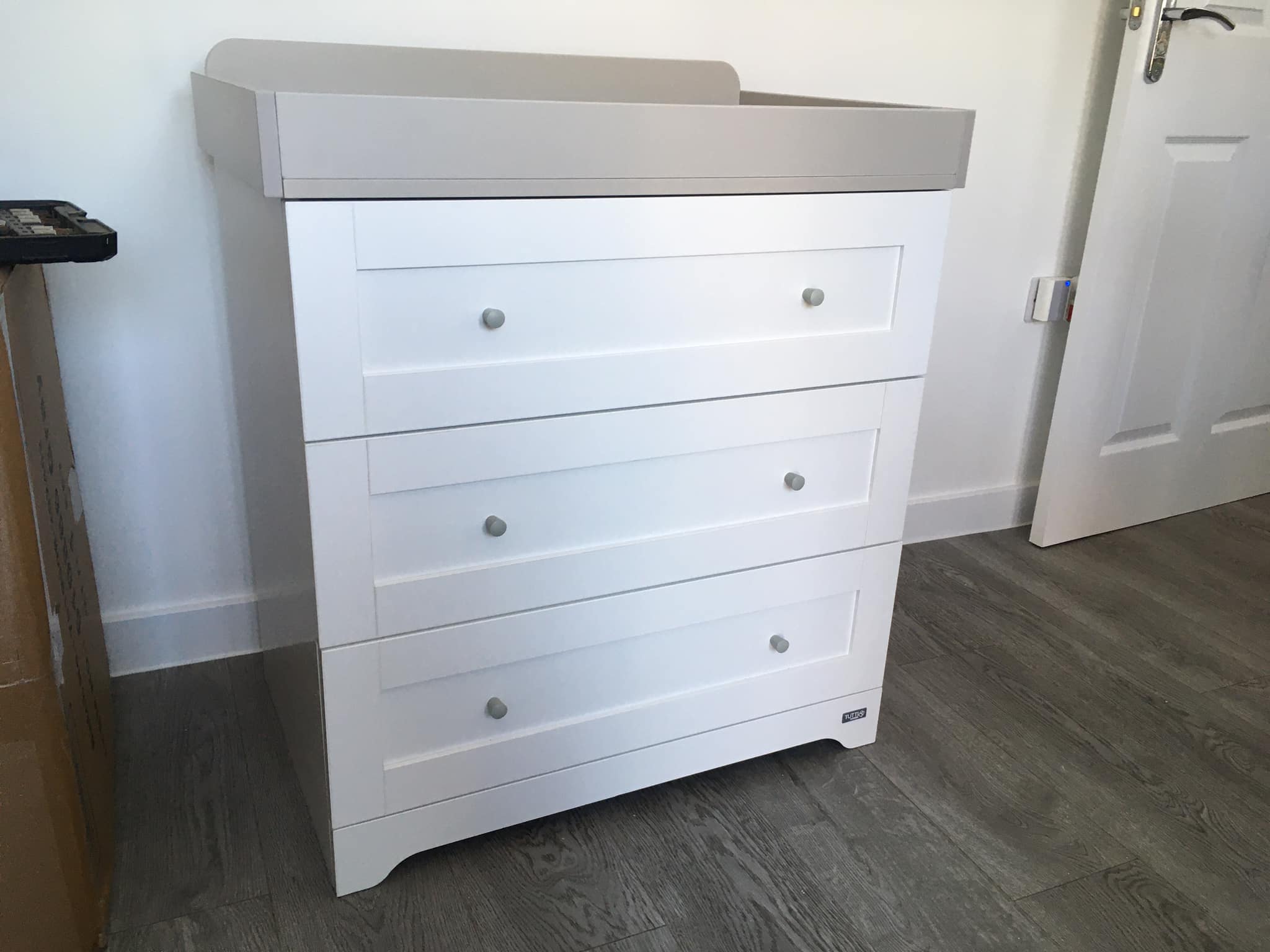 Trim doors and woodwork painting service