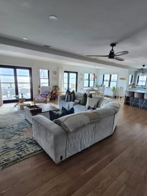 {{ custom_values.service_4 }} in {{custom_values.area_5})