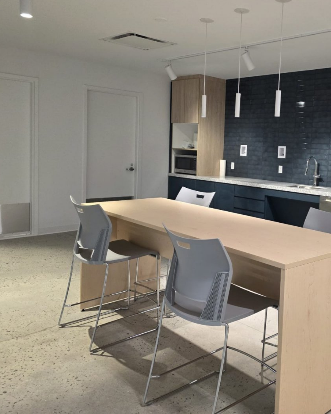Shiny Cleaning Agency work sample 03