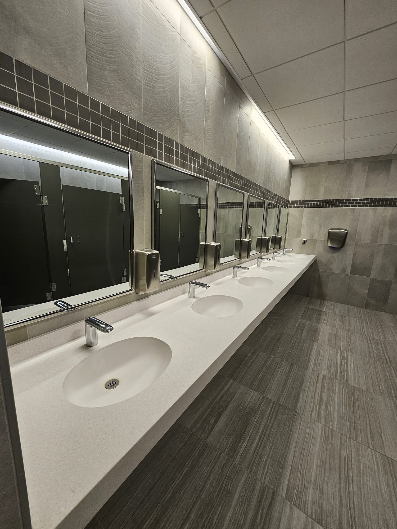 Shiny Cleaning Agency work sample 72