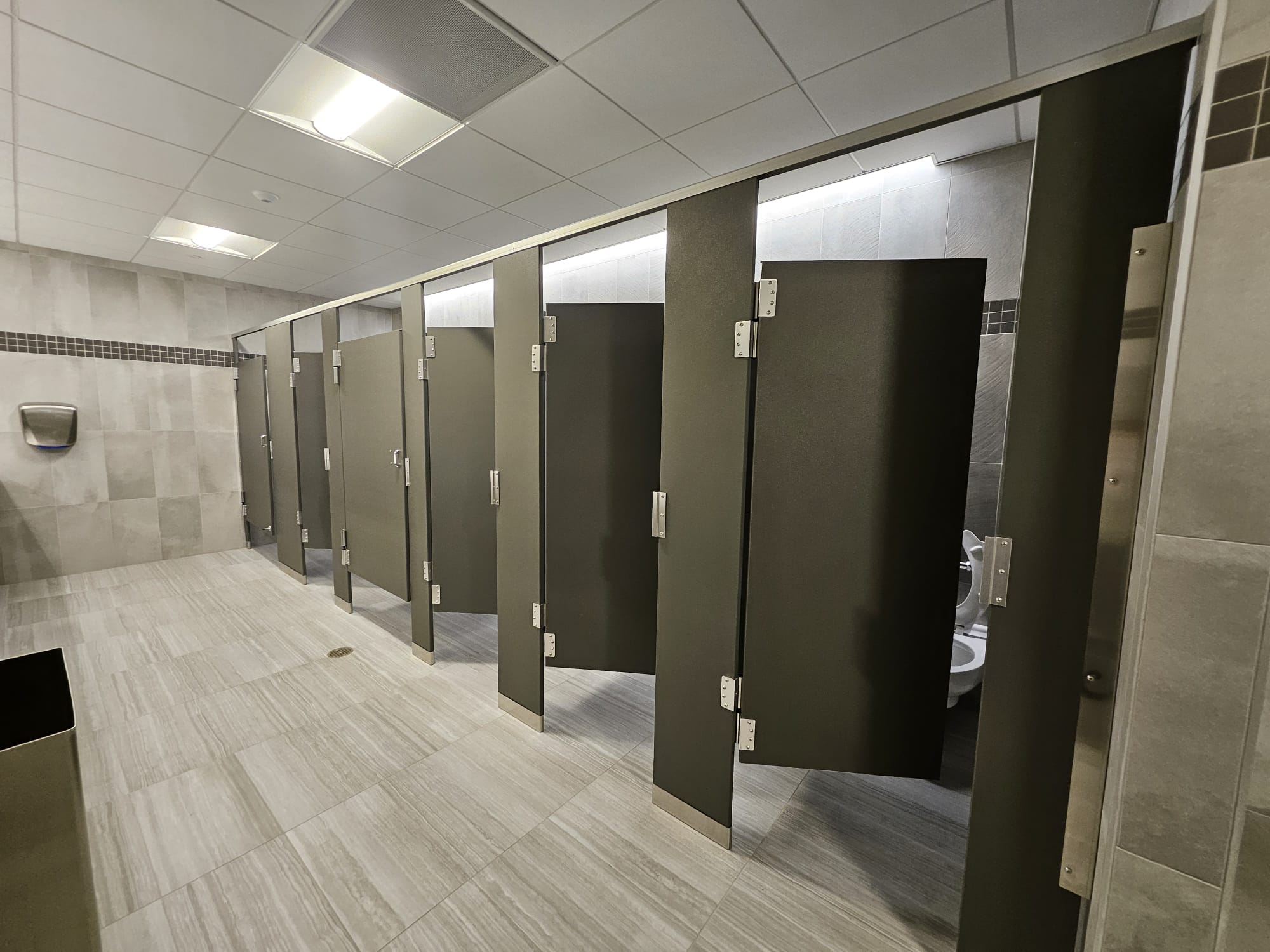 Shiny Cleaning Agency work sample 71