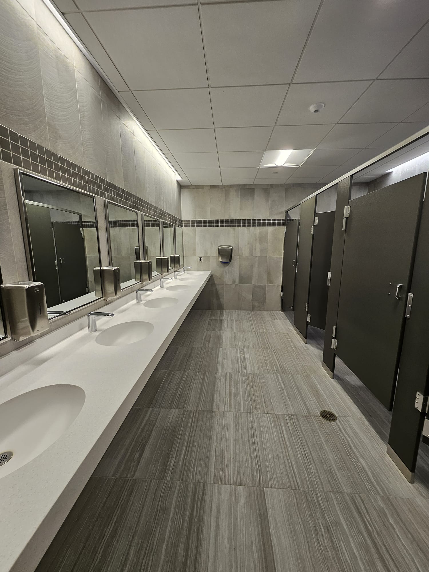 Shiny Cleaning Agency work sample 70