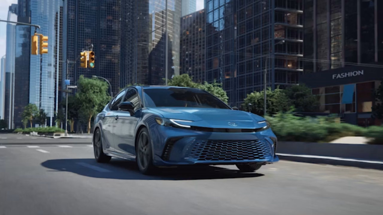 Toyota Camry 2025