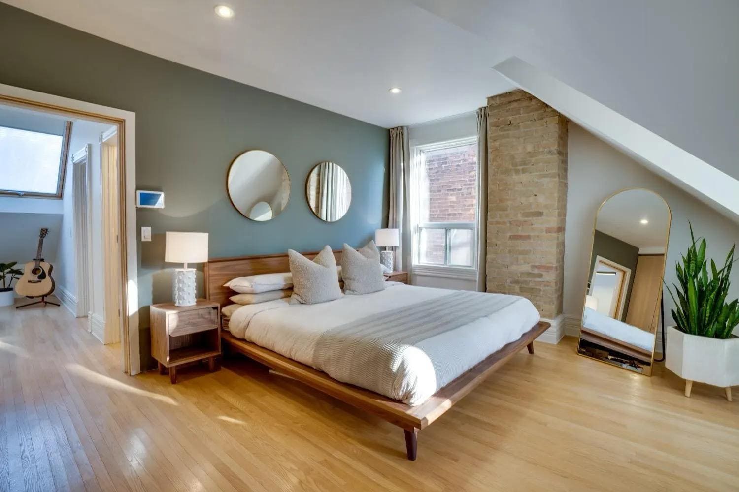 Interior wall and trim painted with clean lines, Toronto