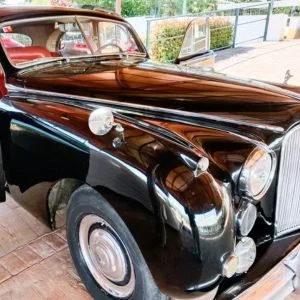 Frontal Jaguar MK VII