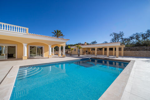 Sun Suko Retreat – Pool Sanctuary