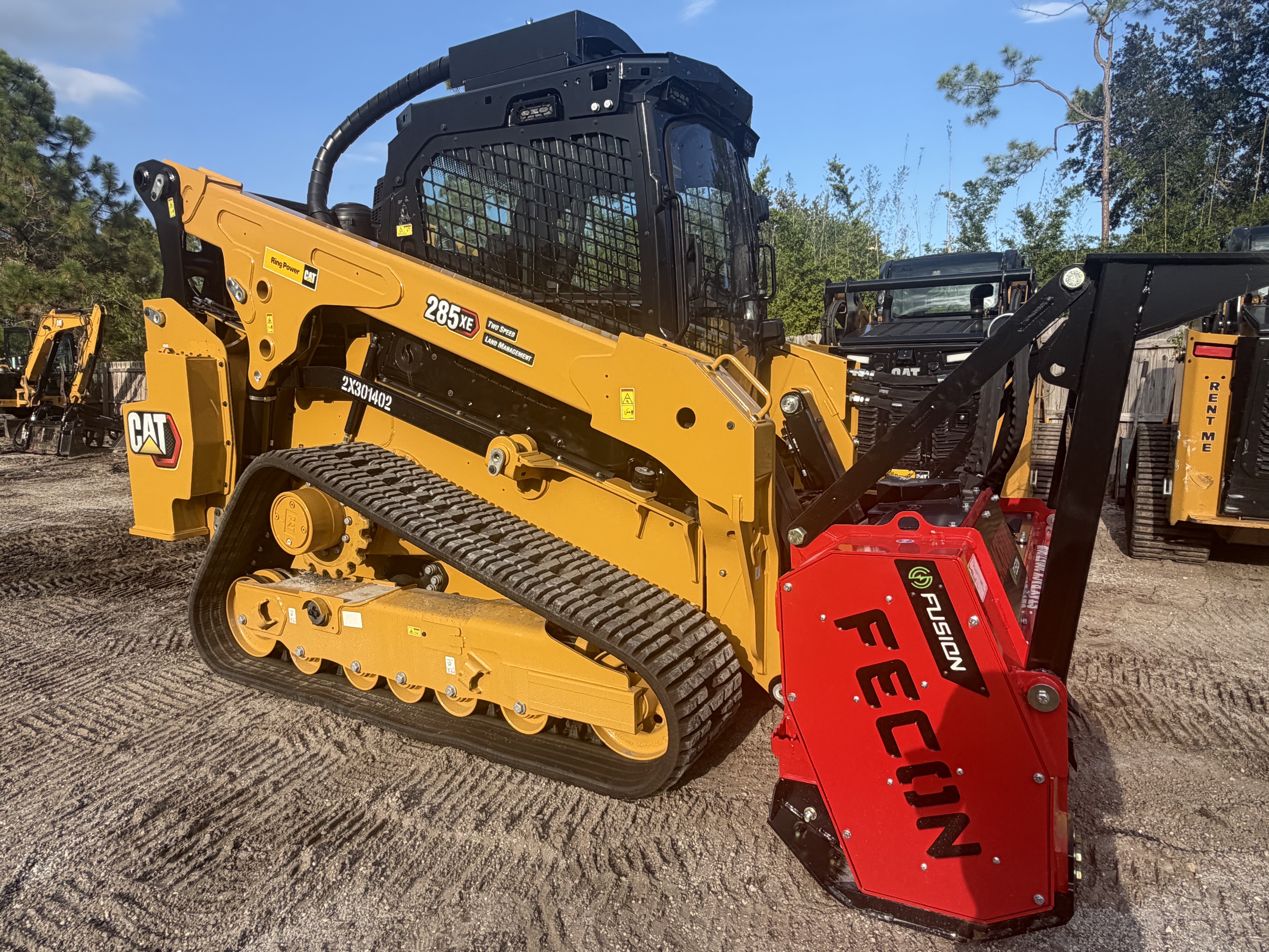 2026 Cat 275 with Fecon mulcher attachment, photo 2