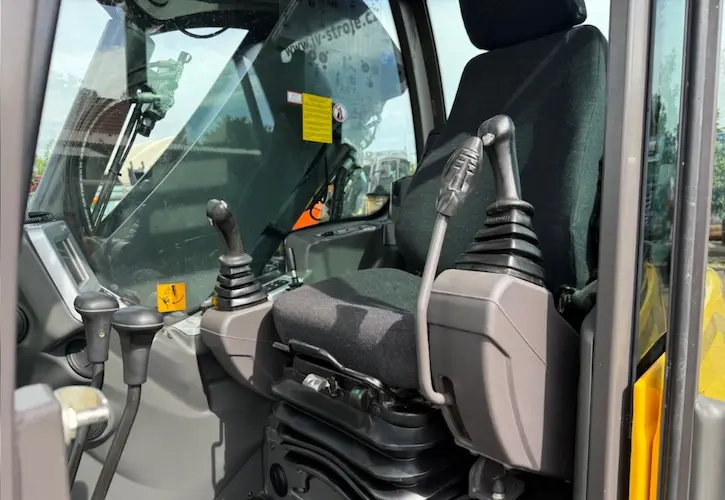 Mecalac 8MCR excavator, photo 3