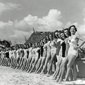 Beach Girls