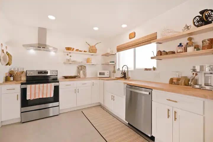 Short Term Rentals Services Joshua Tree, CA