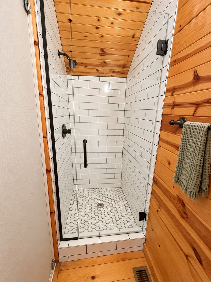 Stephens Summit — The shower
