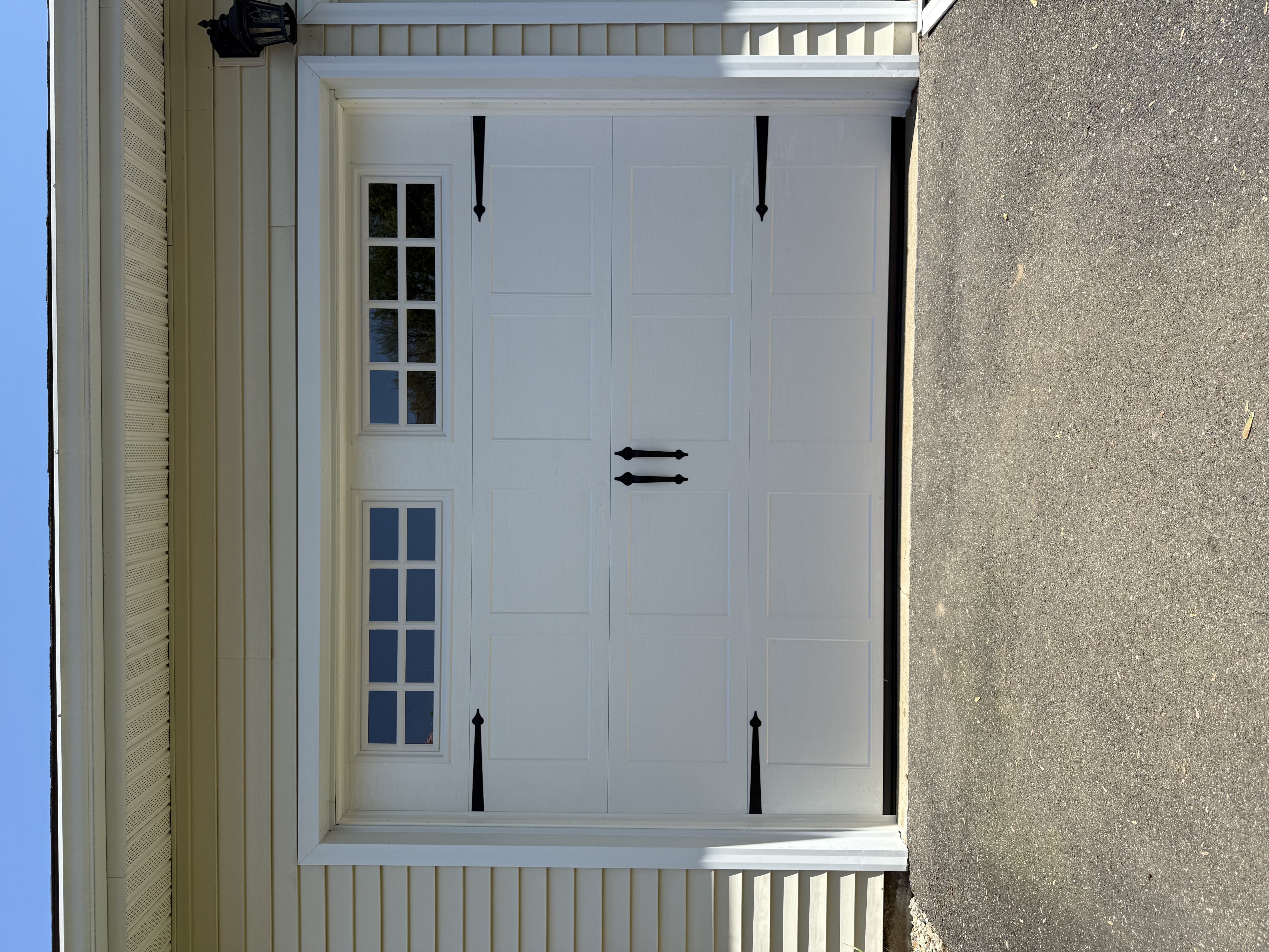 Custom garage door – East Longmeadow MA