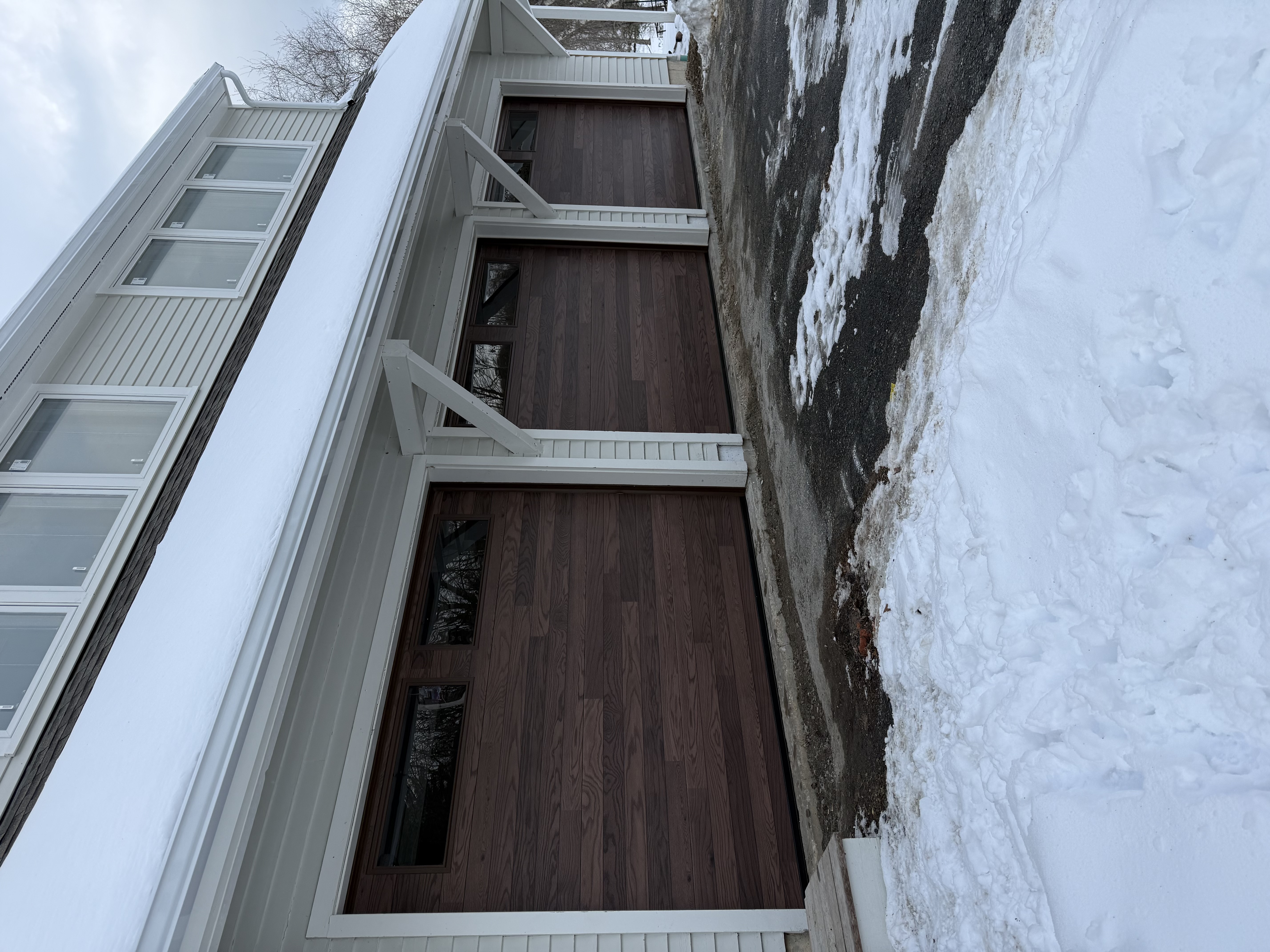 Raised panel garage door – Longmeadow MA