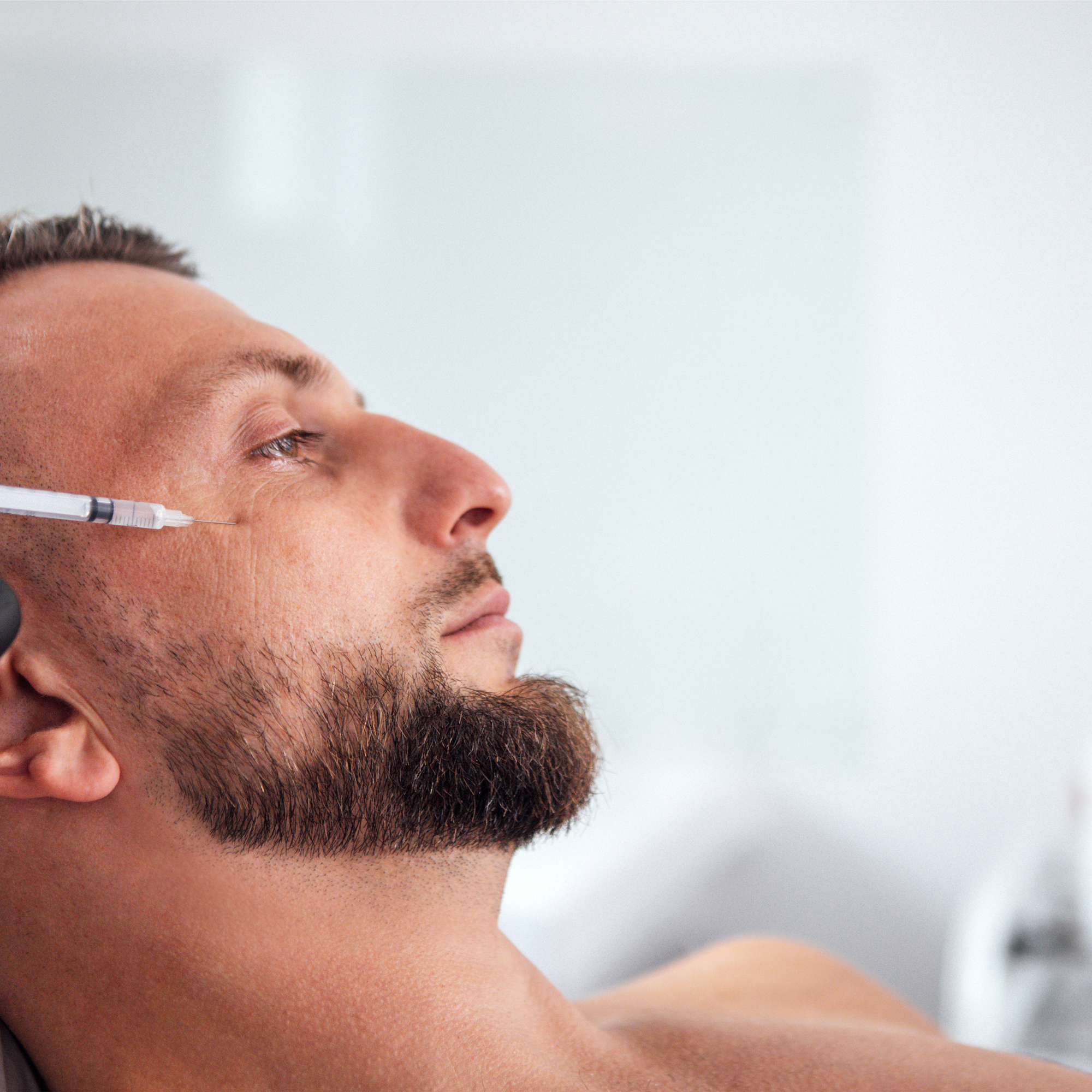 Men's regenerative aesthetics consultation at Regen Aesthetics Institute
