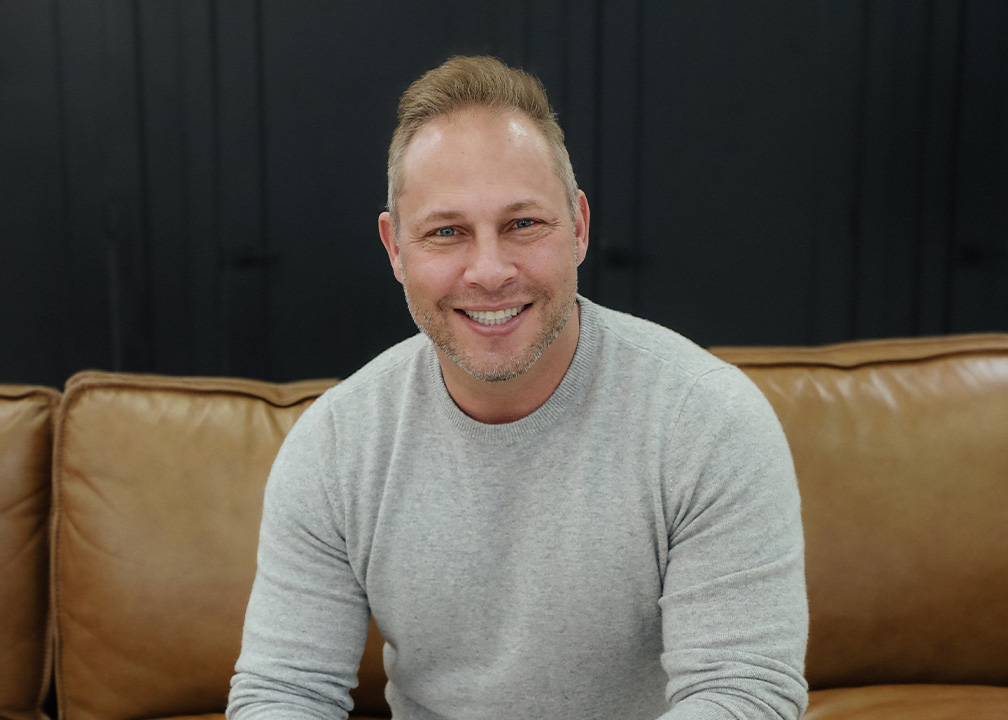 Dr. Darren Scott