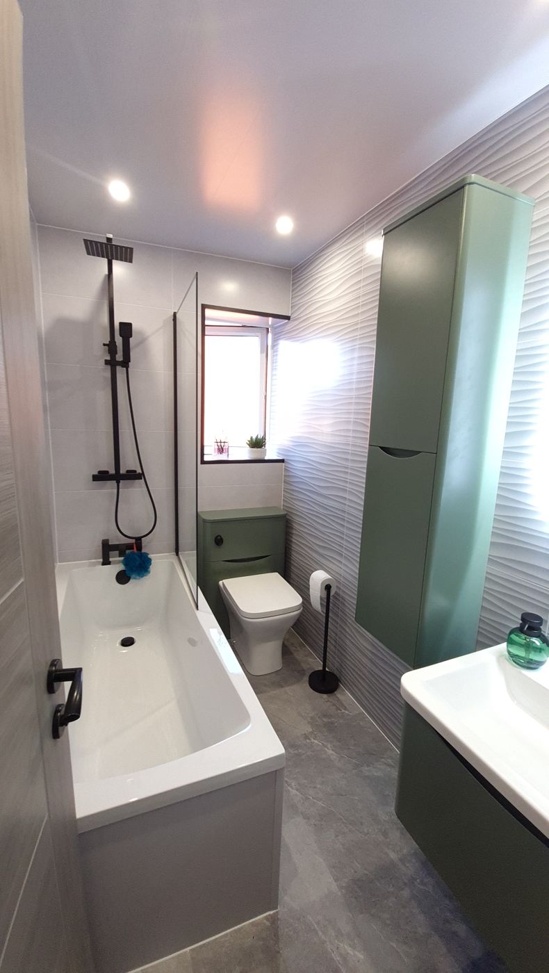 Shower bath with green units