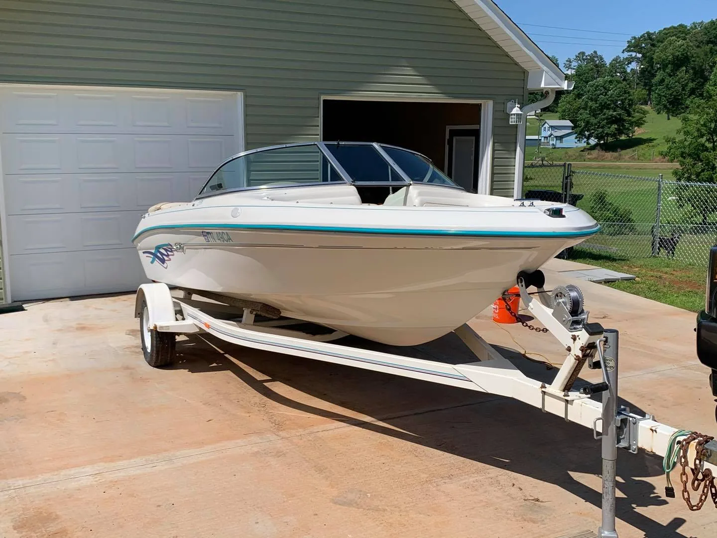 Sea Ray bowrider boat detailed for Lake Chickamauga boating season