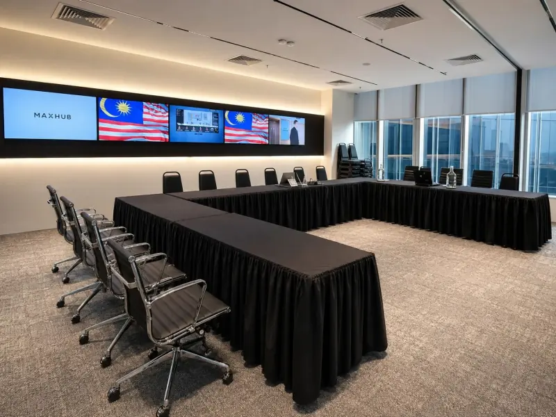 Synergy Suite, u-shape setup, on request