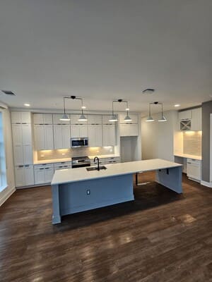 {{ custom_values.service_2 }} in {{custom_values.area_2})