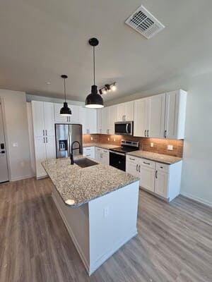 {{ custom_values.service_3 }} in {{custom_values.area_3})