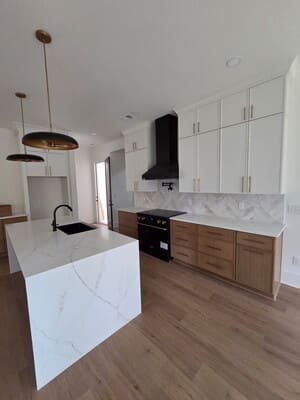 {{ custom_values.service_3 }} in {{custom_values.area_3})