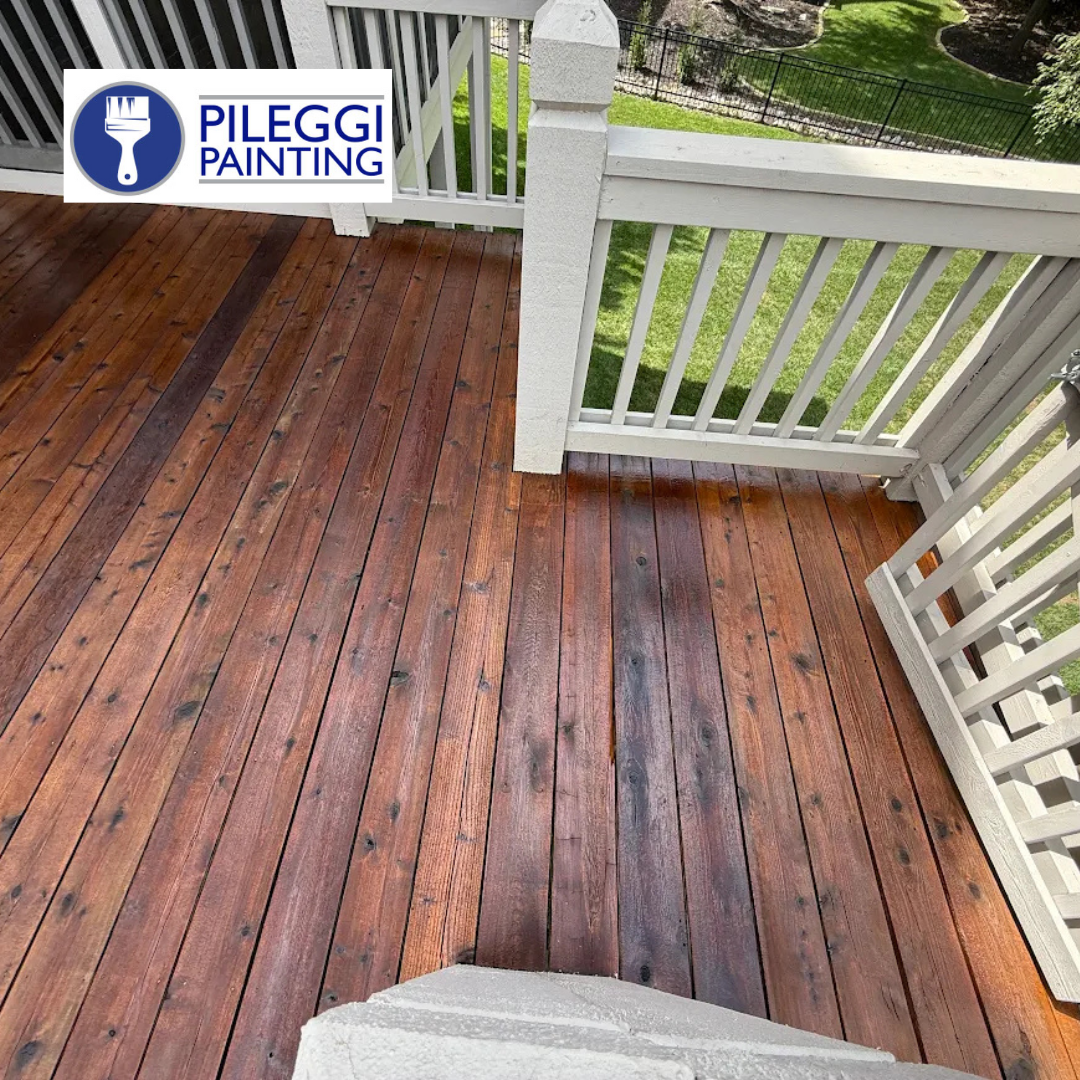 DECK STAINING IN Johnson County