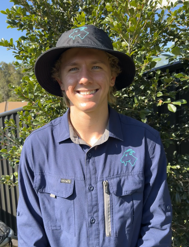 Jett, Apprentice / Assistant