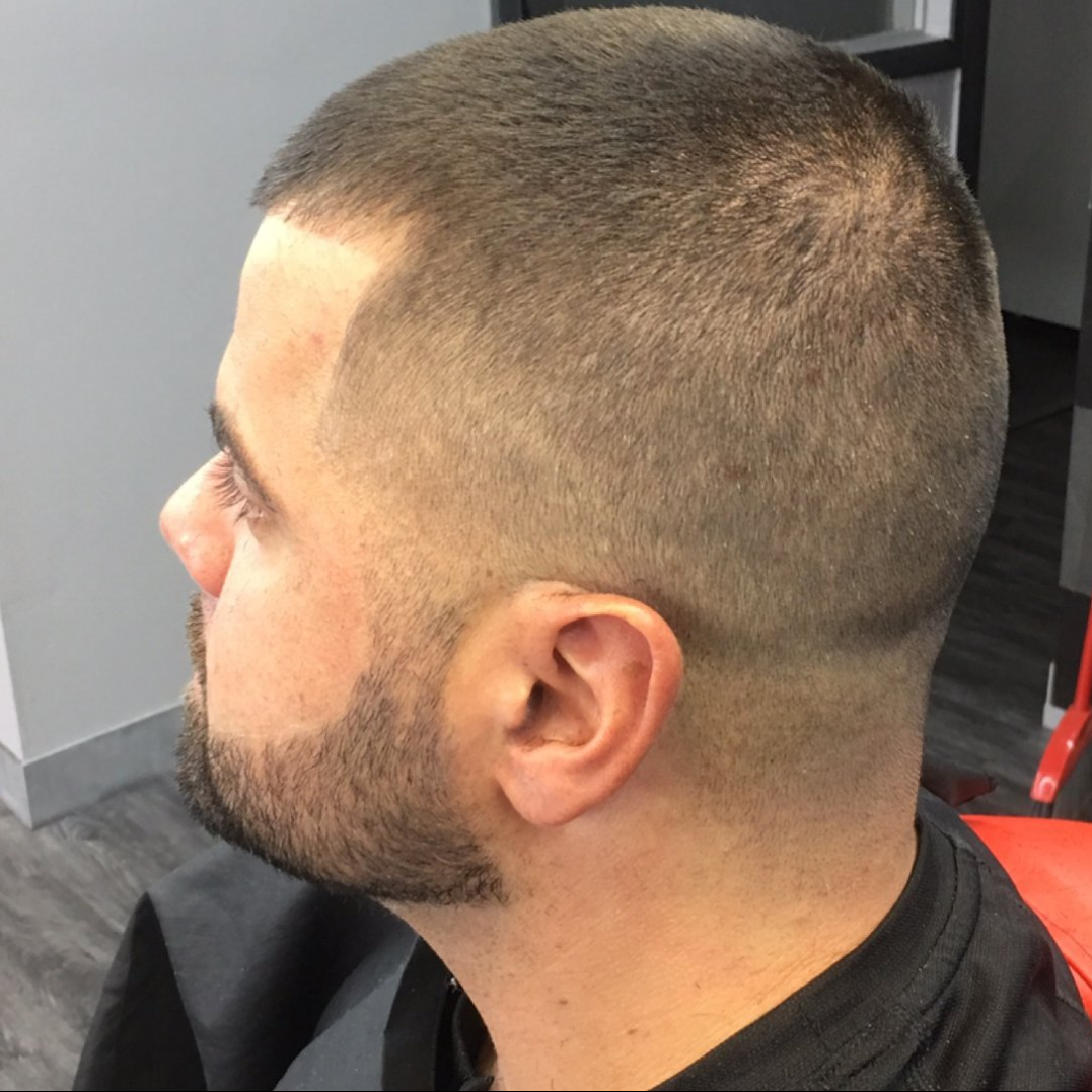 VIP Barbers — front photo