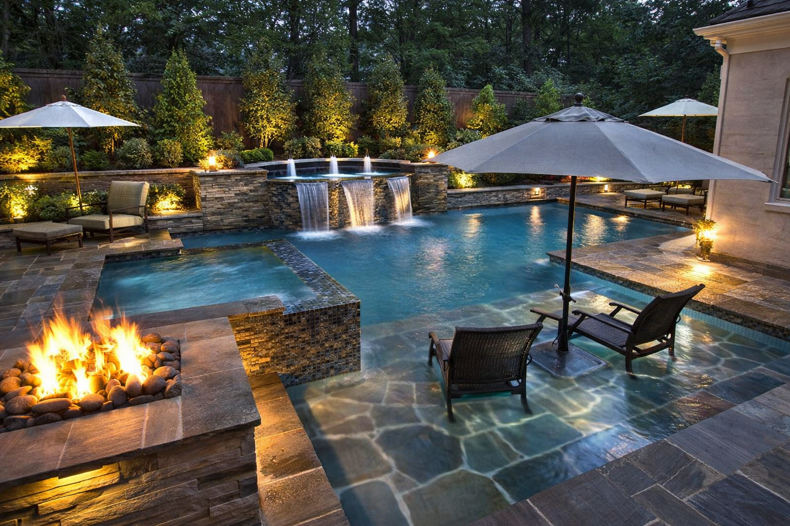 Outdoor living with pool