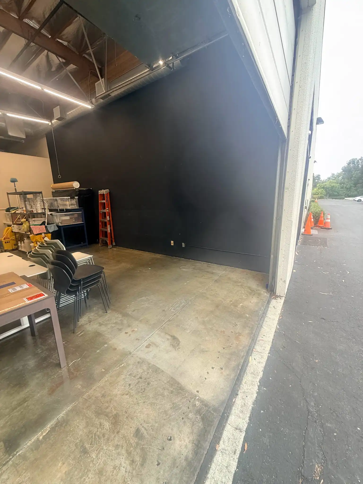 Clean space after junk removal service