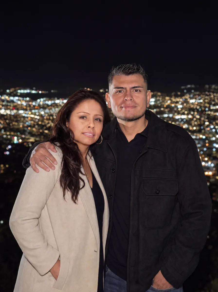 Pareja de noche · retrato en lienzo FIRMACH