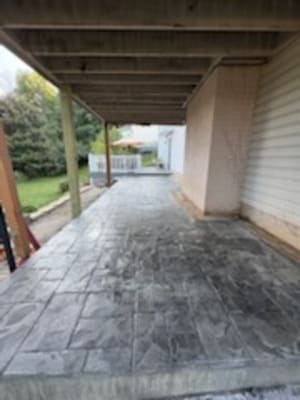 {{ custom_values.service_4 }} in {{custom_values.area_7})