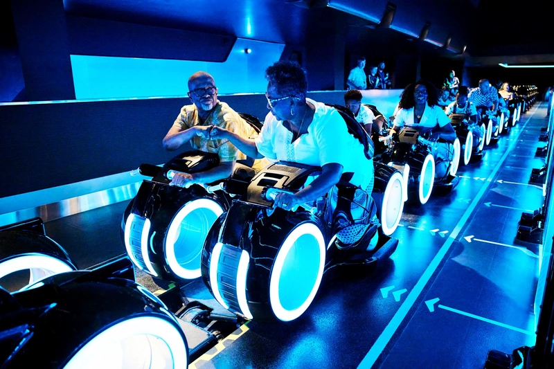 Atracción Tron Atracción Tron